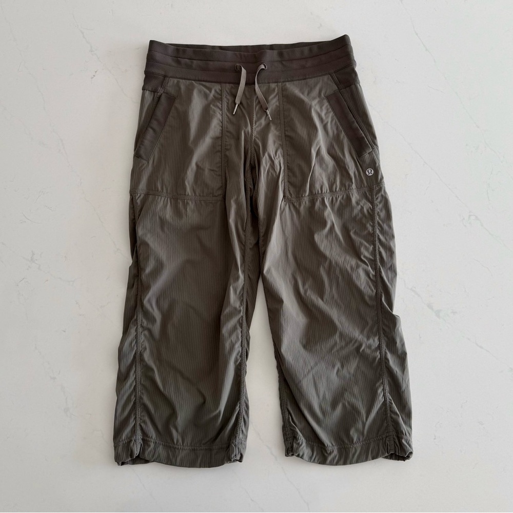 lululemon studio crop green